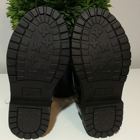 Girls lace up boots, size 8 toddler - Picture 4 of 6